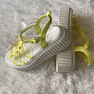 New Circus casual light yellow straps NY platfor sandals, size 12